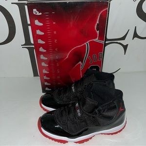 Air Jordan 11 retro 2008 black/varsity red-white countdown pack